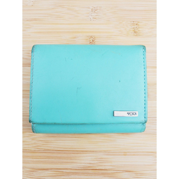 Tumi Tri Fold Leather Wallet Green Blue Card Carrier Organizer Zipper Pocket - Picture 1 of 9